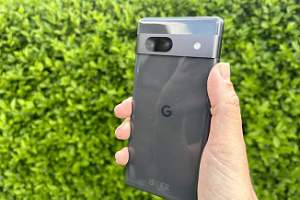 Google Pixel 7a Phone Review