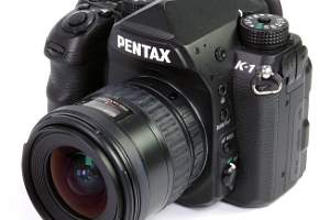 Pentax SMC P-FA 20-35mm f/4.0 AL Review